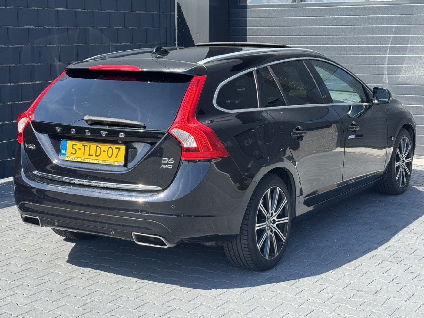 Foto van Volvo V60 Plug In Hybrid