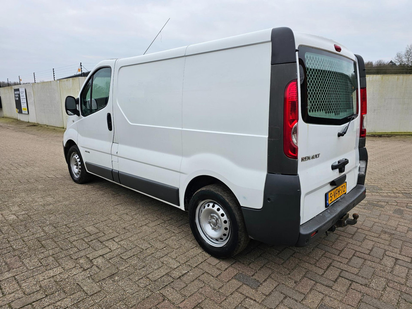 Foto van Renault Trafic T27 L1/h1 2,5 Dci 84kw E4 Fap