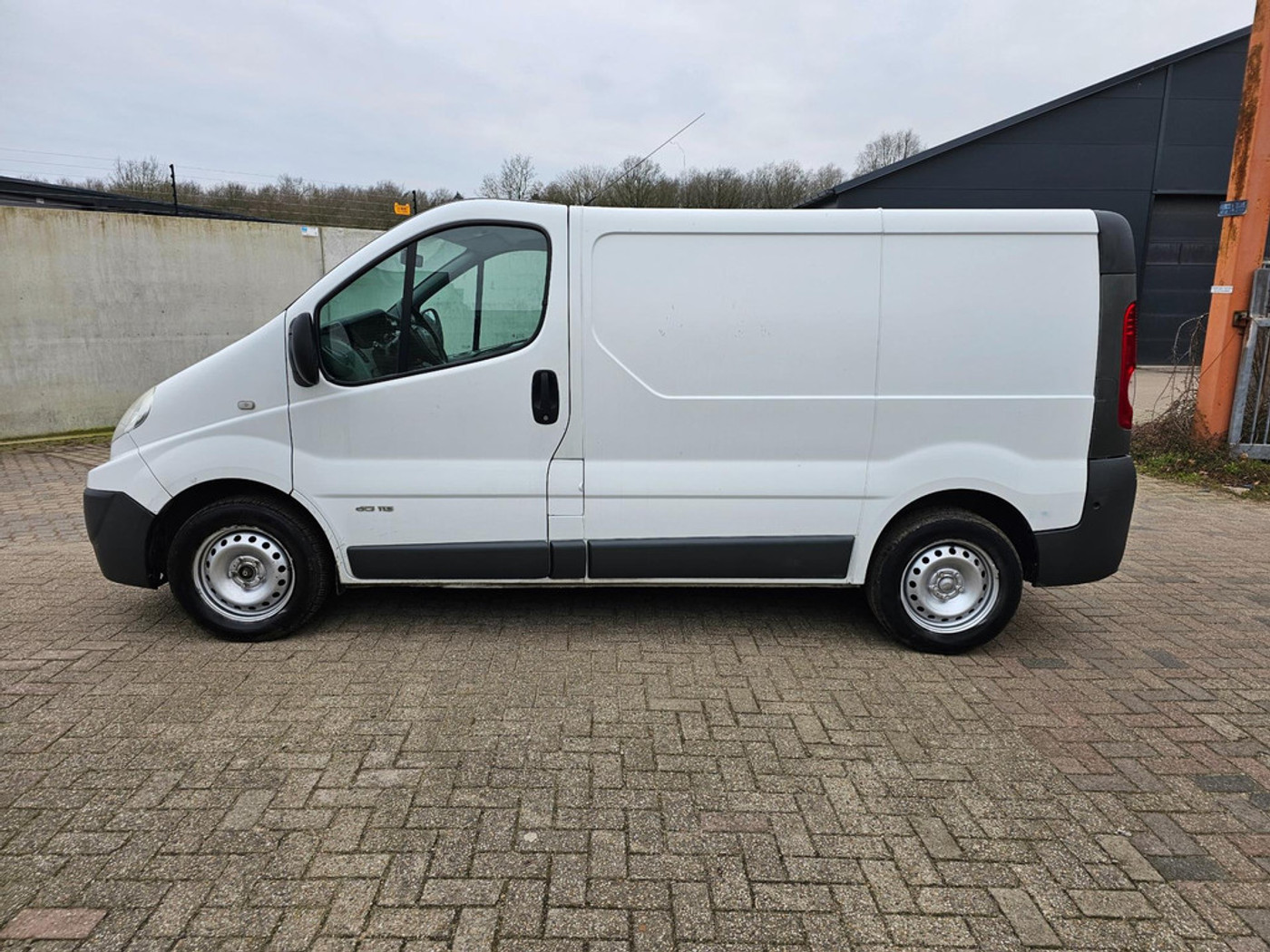 Foto van Renault Trafic T27 L1/h1 2,5 Dci 84kw E4 Fap