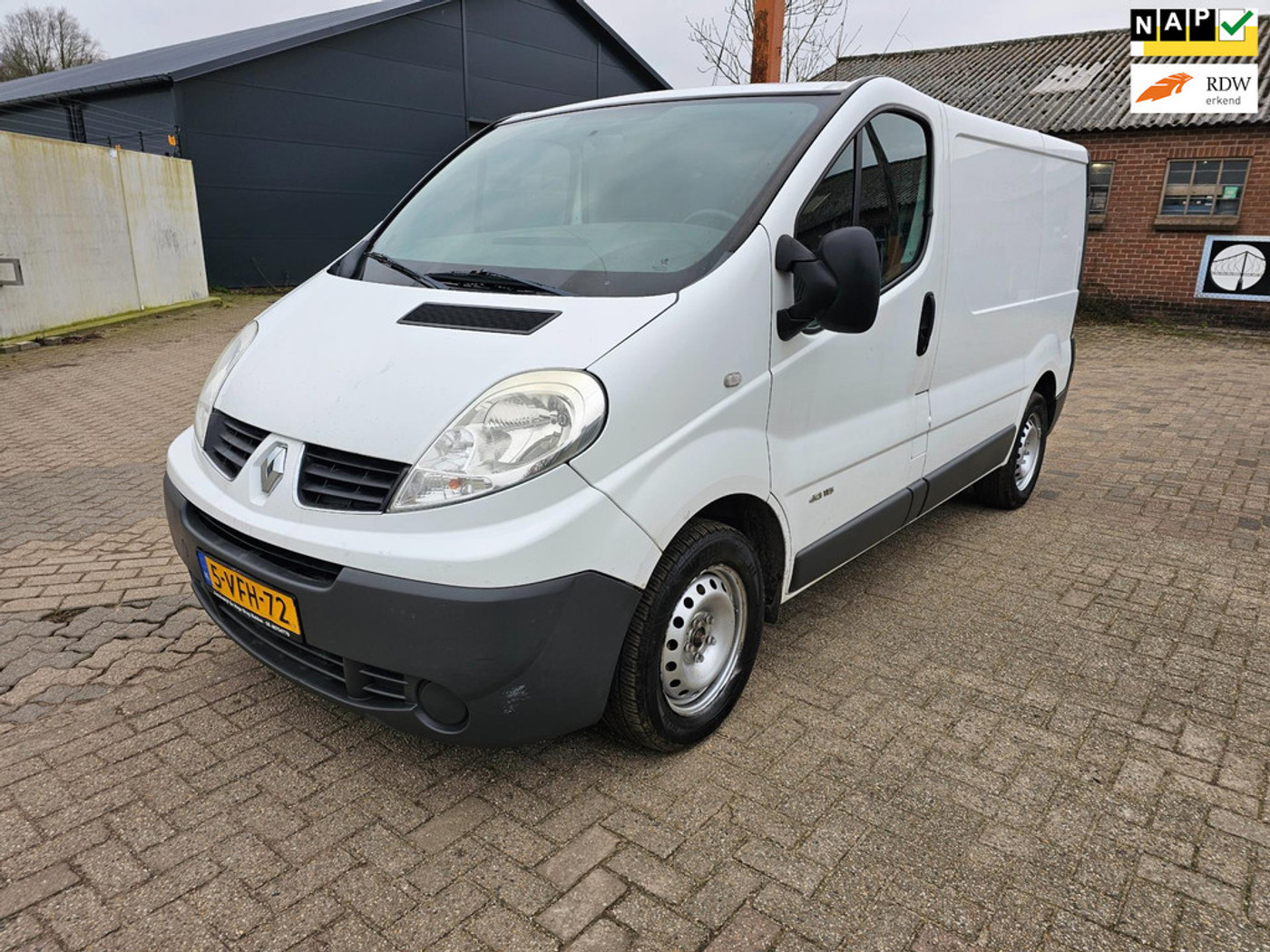 Renault Trafic T27 L1/h1 2,5 Dci 84kw E4 Fap 2.5 dCi T27 L1H1,Apk,Nap,Trekhaak,Airco 2010 - voorkant