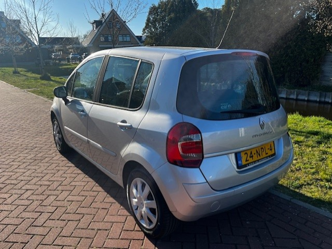 Renault Modus 1.2 TCE Dynamique 2010 - voorkant