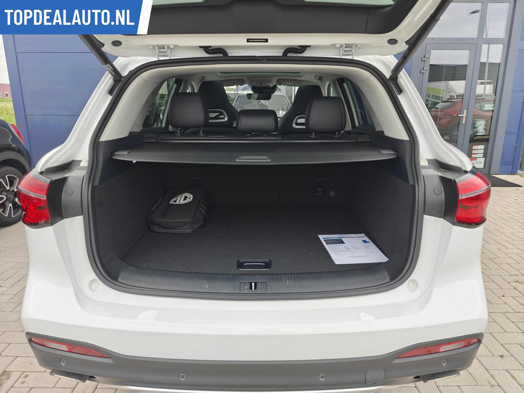 Foto van MG MG Ehs Plug-in Hybrid