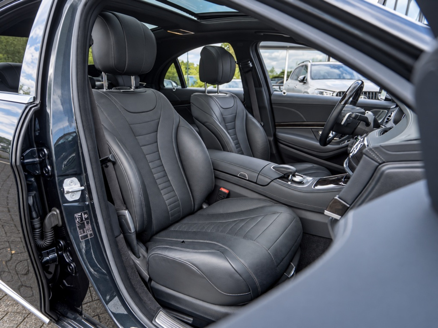 Foto van Mercedes-Benz S 400 Hybrid