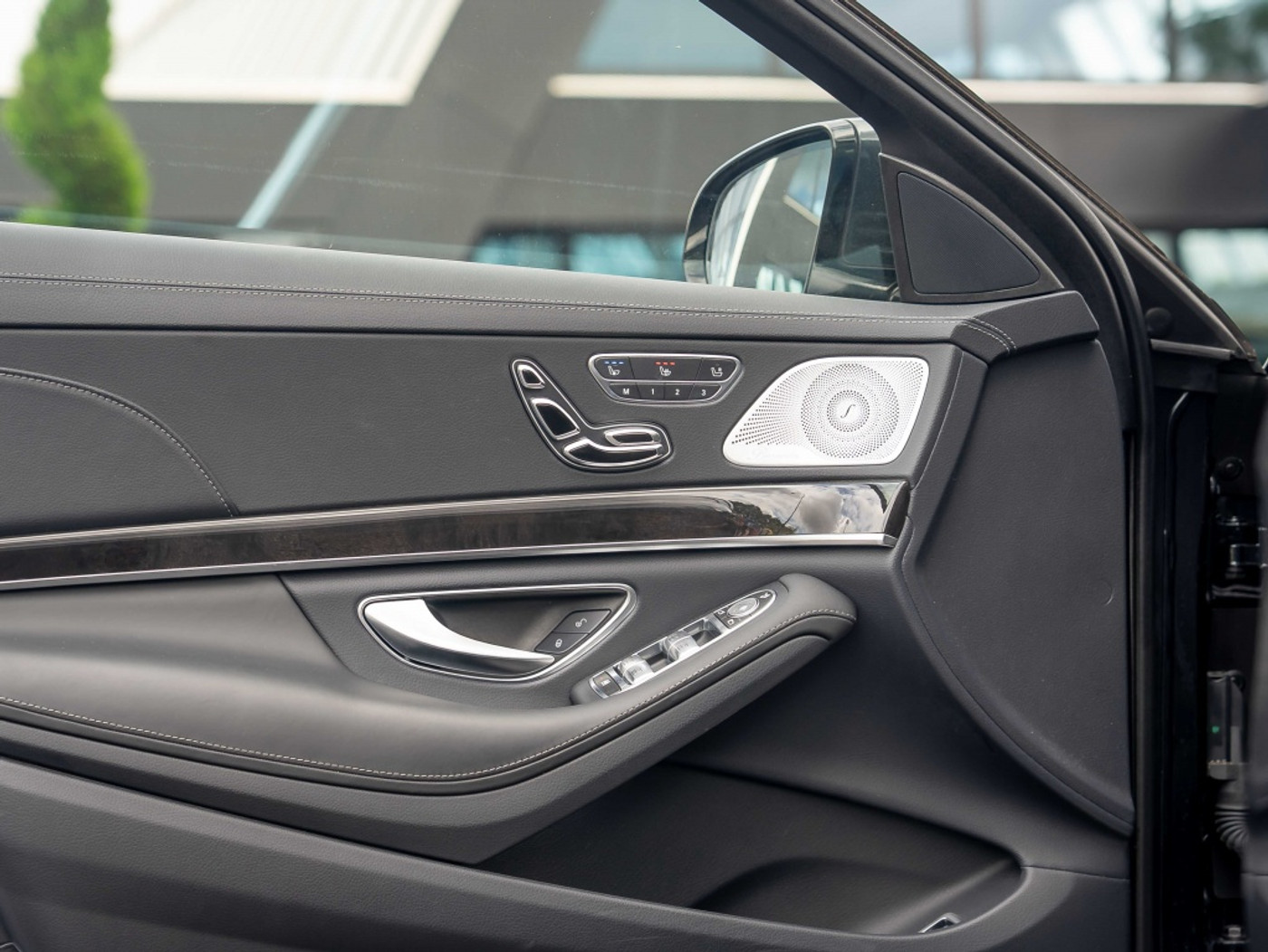 Foto van Mercedes-Benz S 400 Hybrid