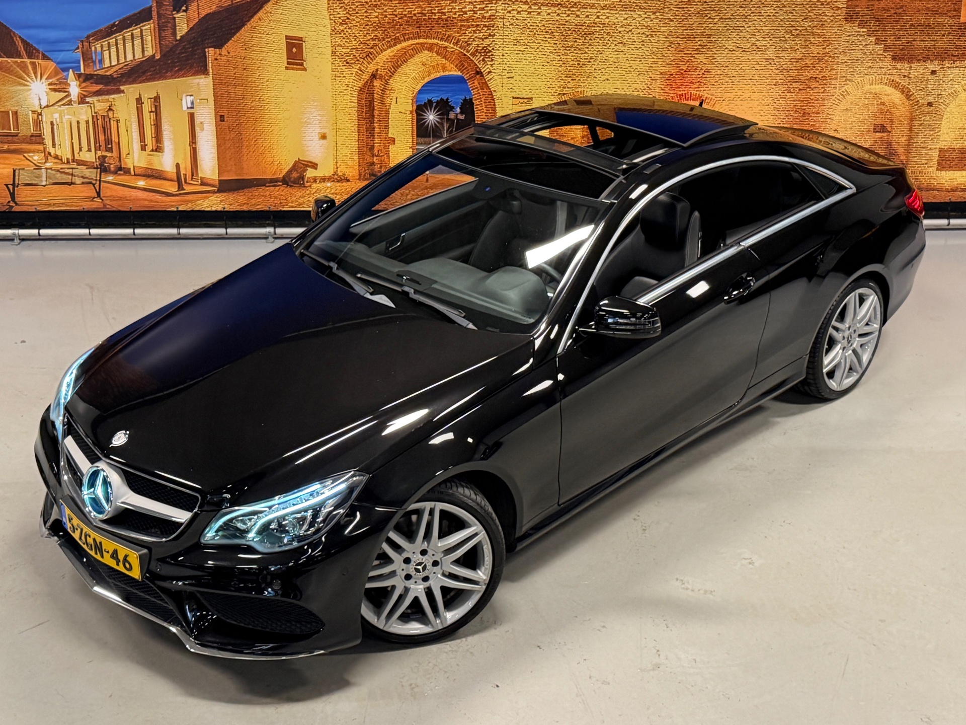 Foto van Mercedes-Benz E 200