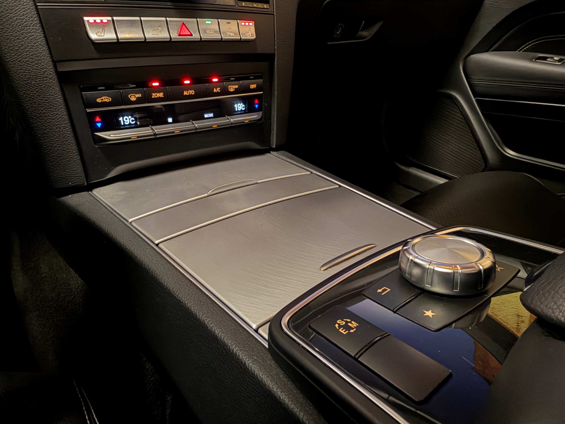 Foto van Mercedes-Benz E 200