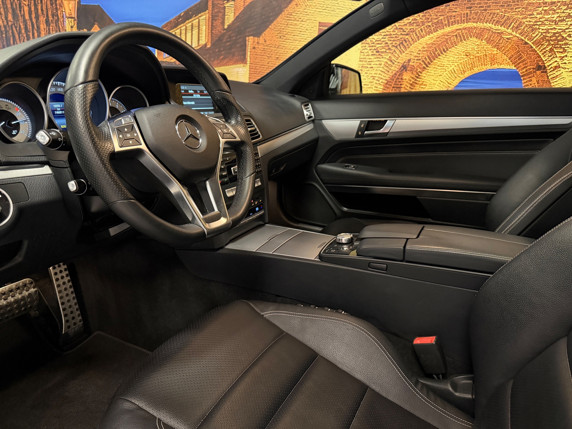 Foto van Mercedes-Benz E 200