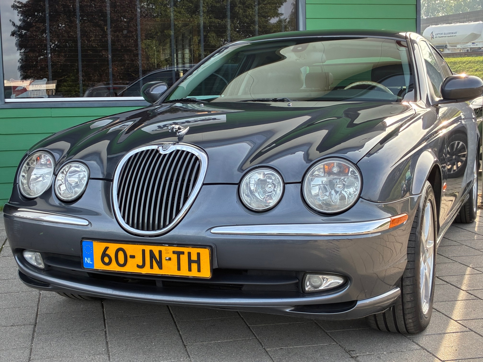 Foto van Jaguar Cars Jaguar S-type 3.0 V6 Executive