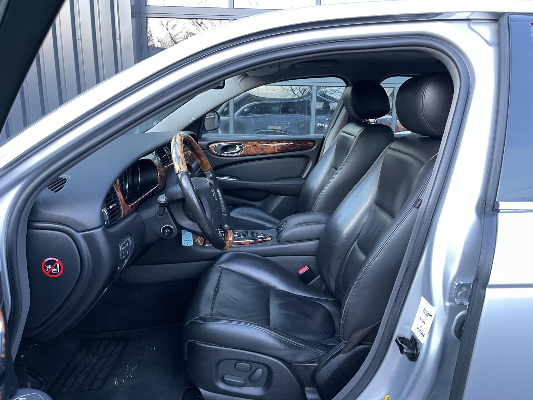 Foto van Jaguar XJ