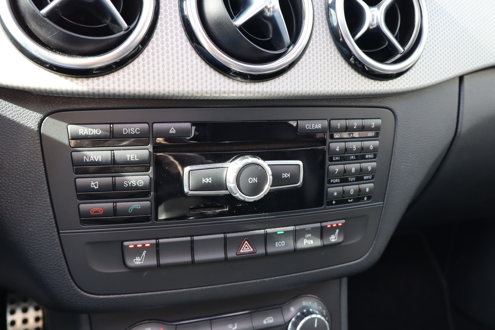 Foto van Mercedes-Benz B 180