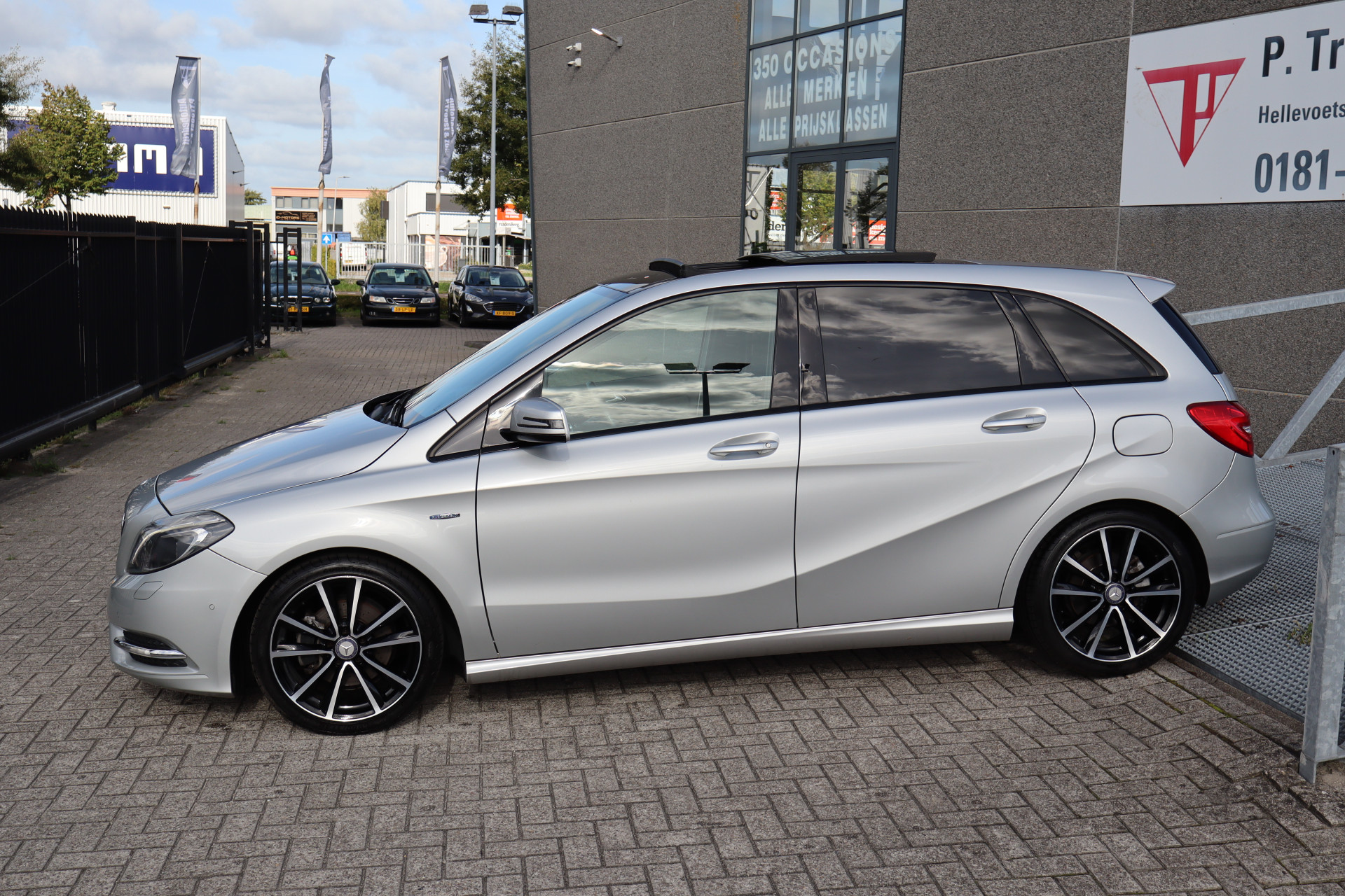 Foto van Mercedes-Benz B 180