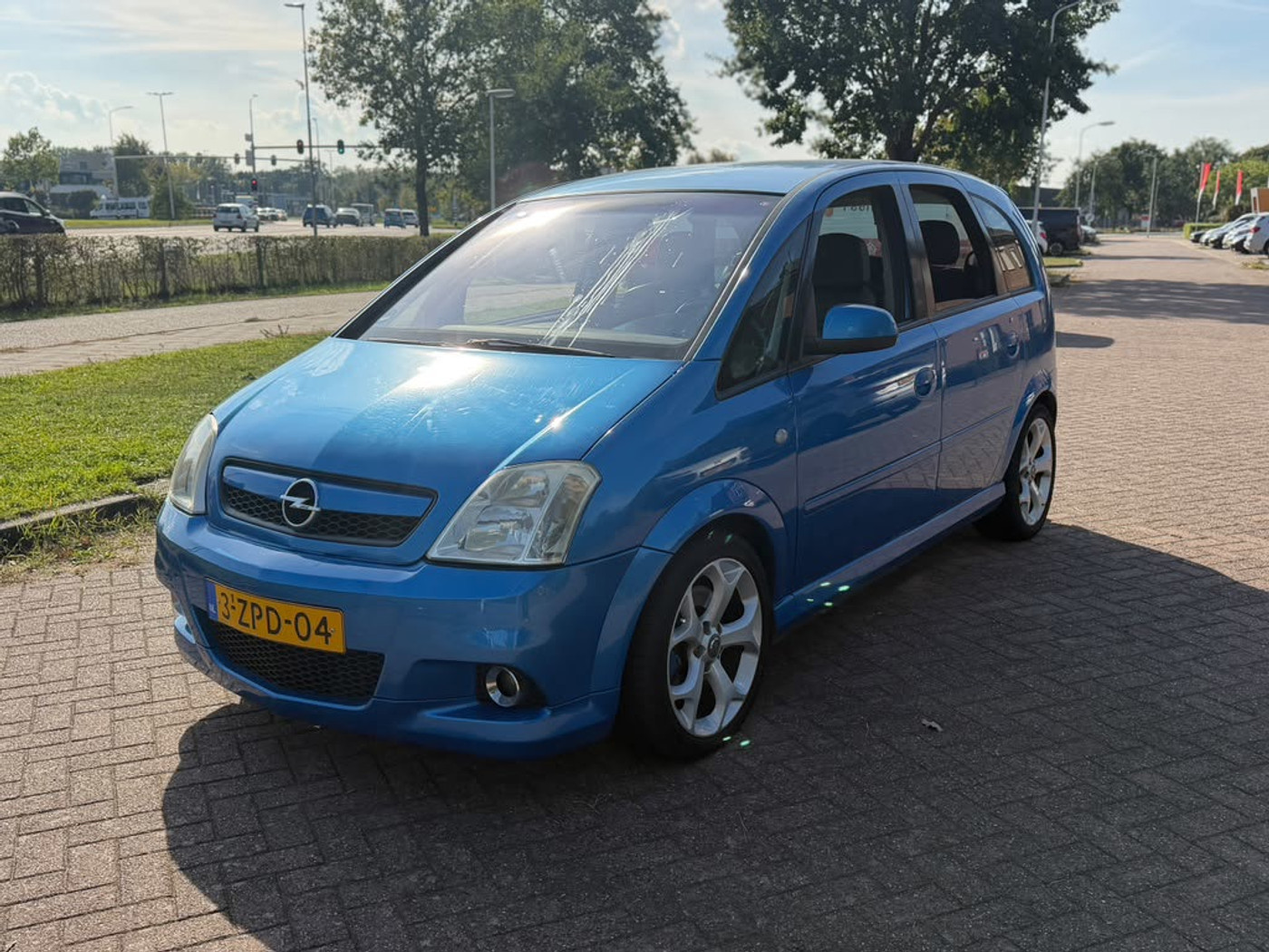Opel Meriva-a 1.6 Benzine - 180PK - OPC - Zeer netjes 2006 - voorkant