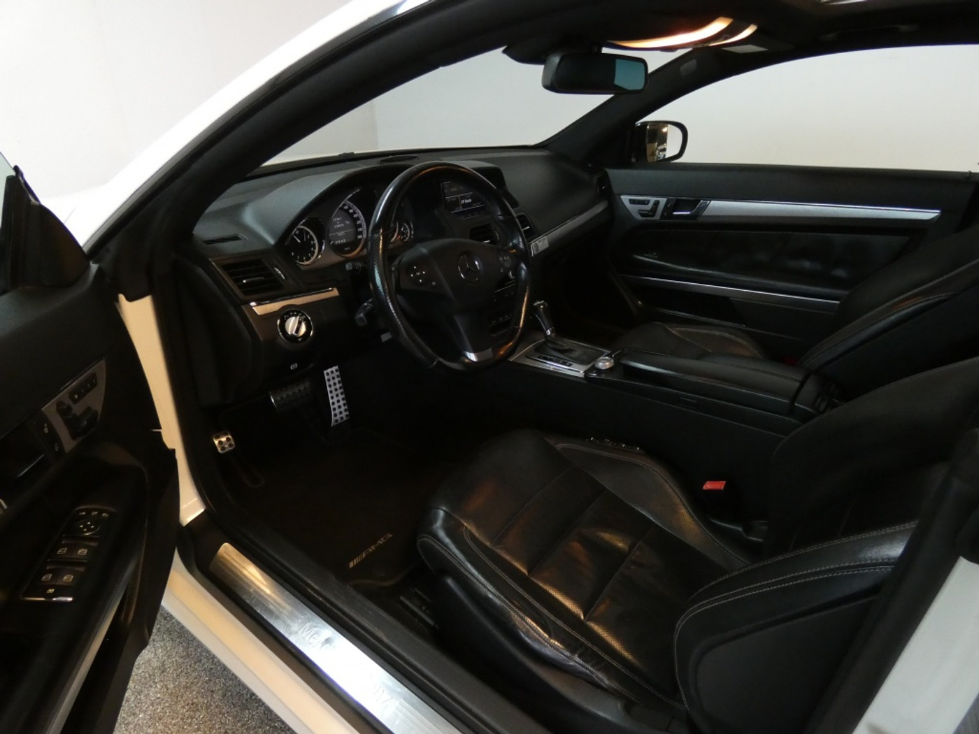 Foto van Mercedes-Benz E 500