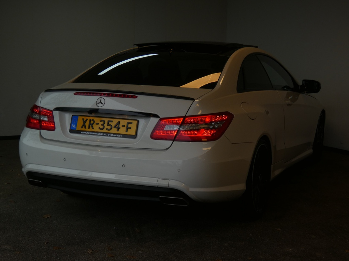 Foto van Mercedes-Benz E 500