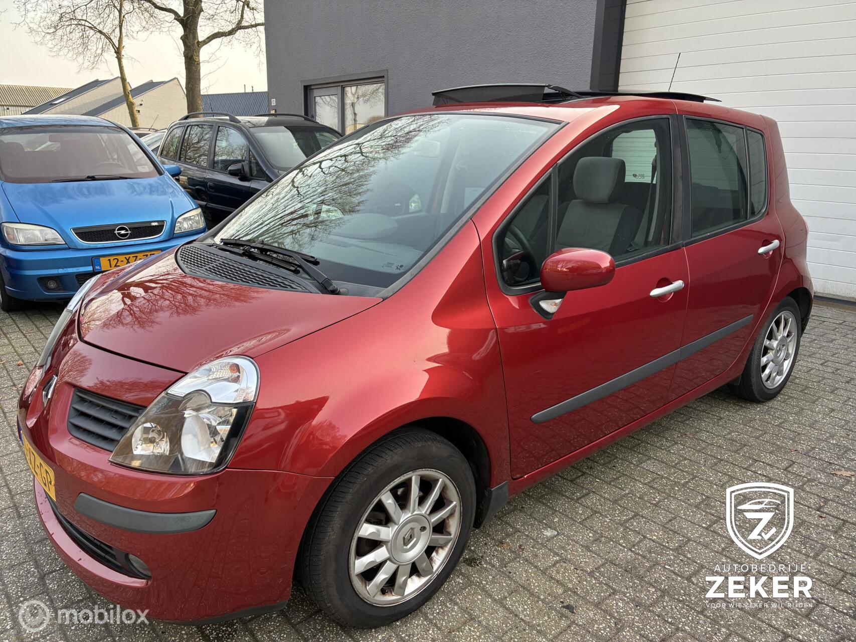 Renault Modus 1.2-16V / automaat / airco / cruise / panorama 2007 - voorkant