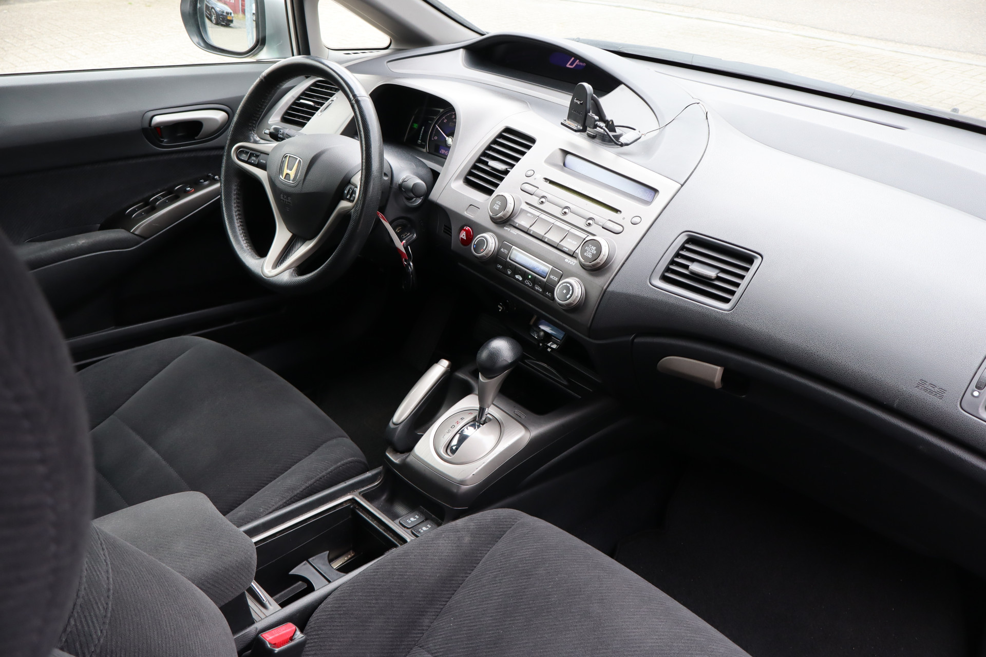 Foto van Honda Civic 4dr Hybrid