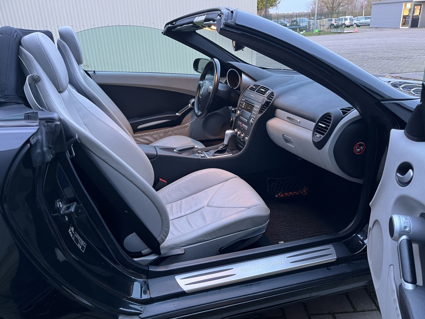 Foto van Mercedes-Benz SLK 280