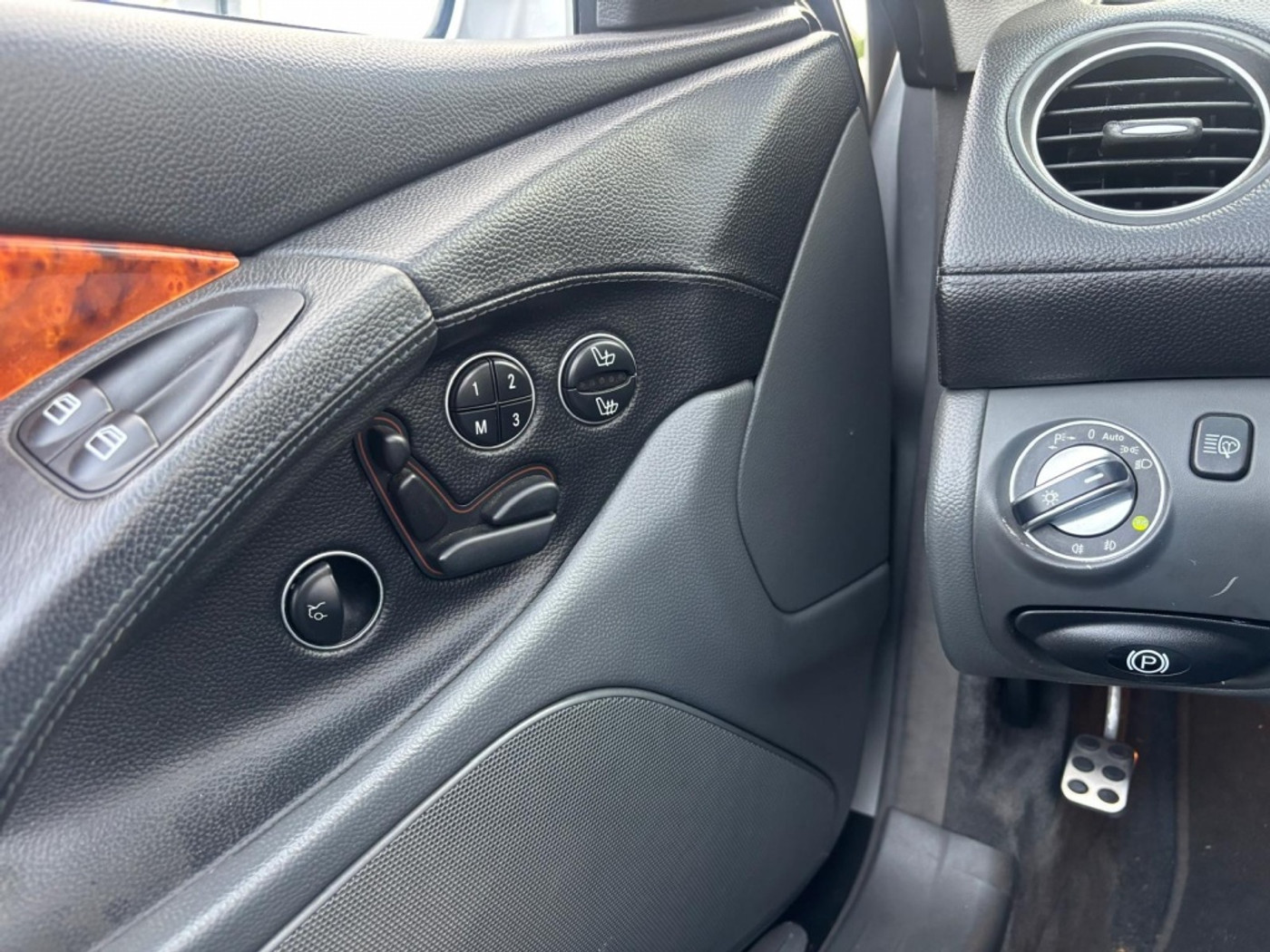 Foto van Mercedes-Benz SL 500