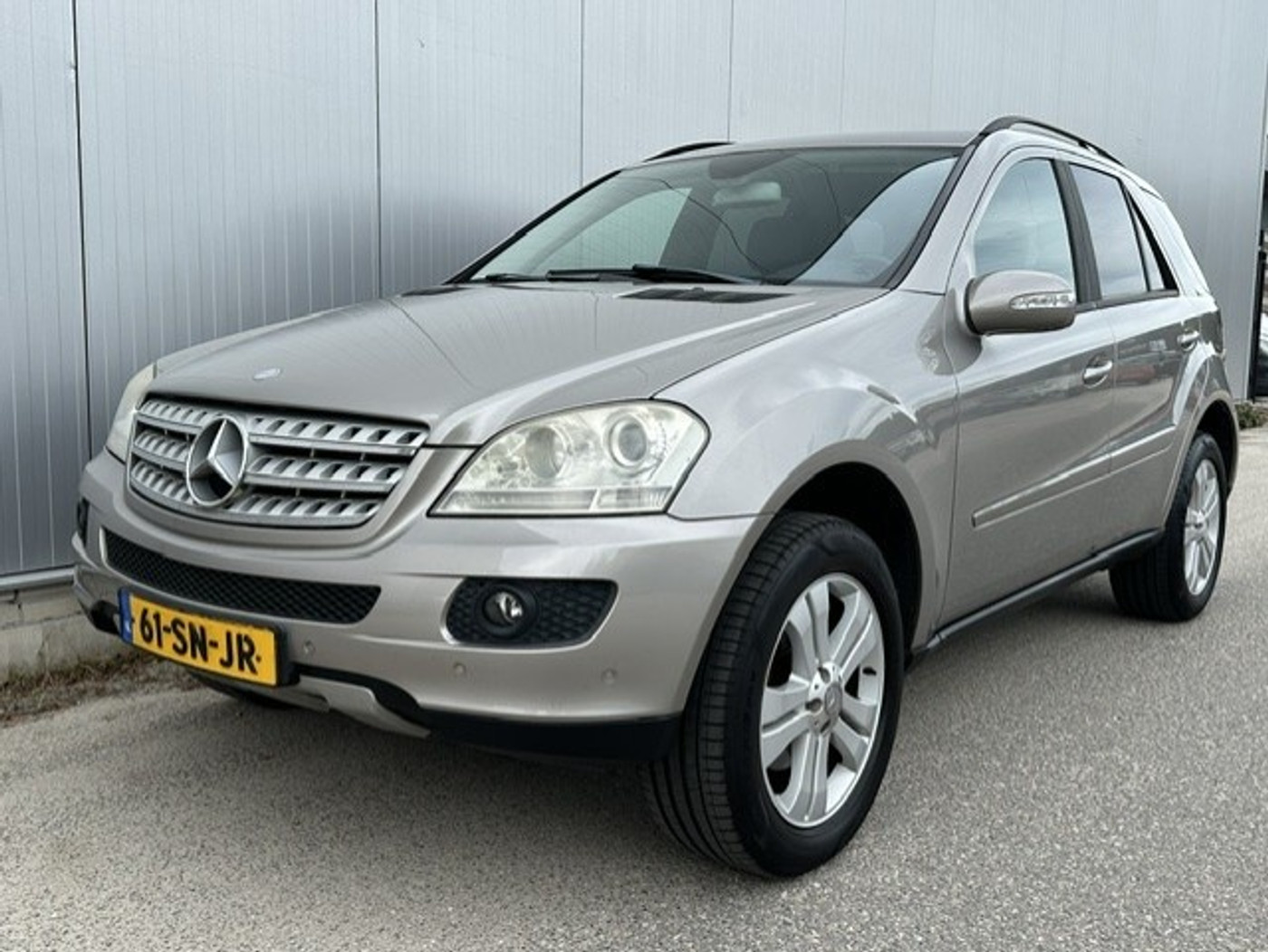 Mercedes-Benz ML 350 350 V6 benz, supernette en volle auto 2006 - voorkant
