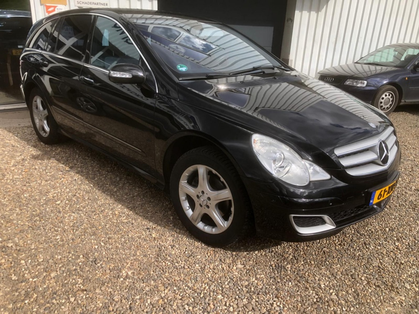Foto van Mercedes-Benz R 350 4Matic