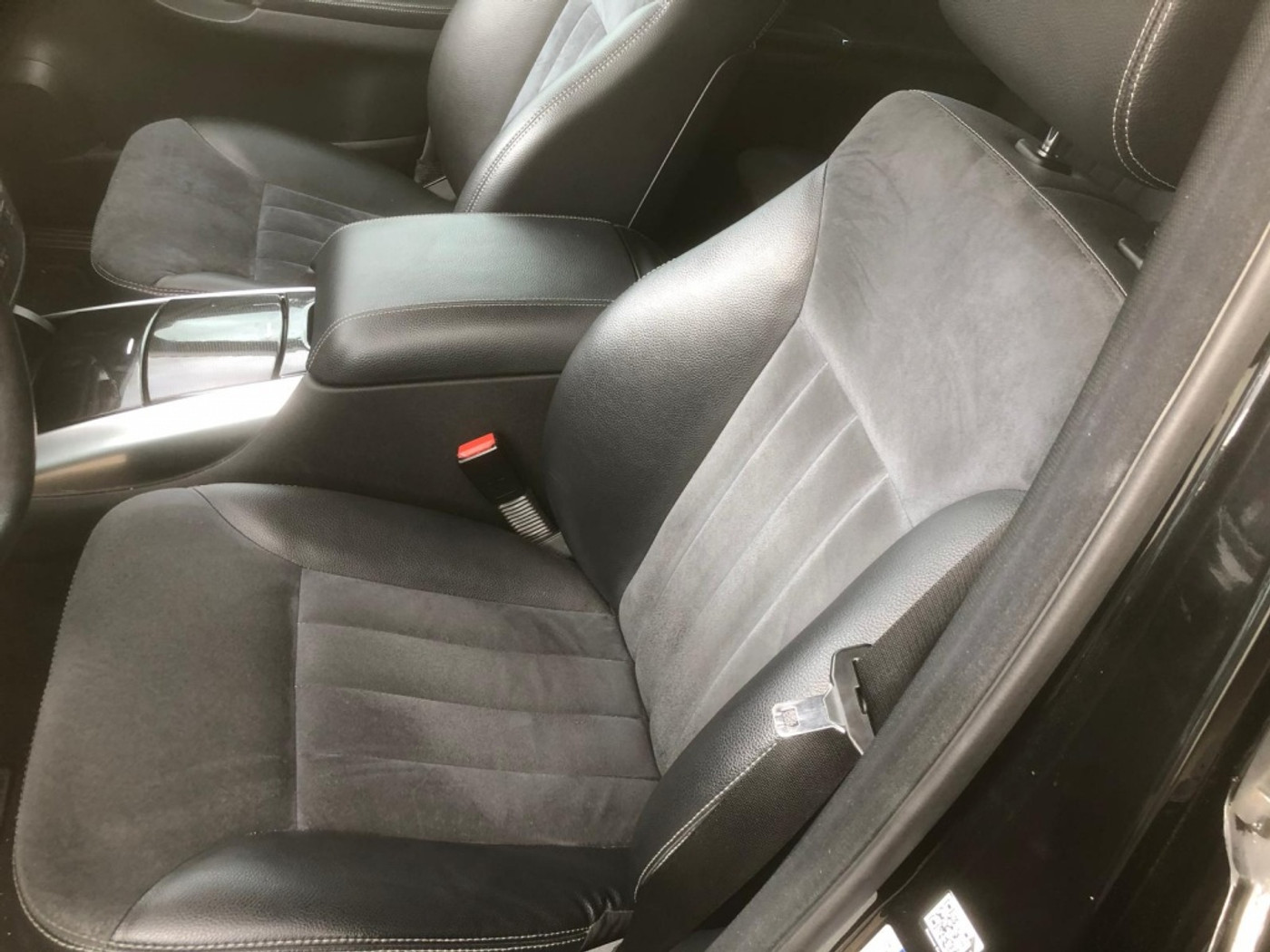 Foto van Mercedes-Benz R 350 4Matic