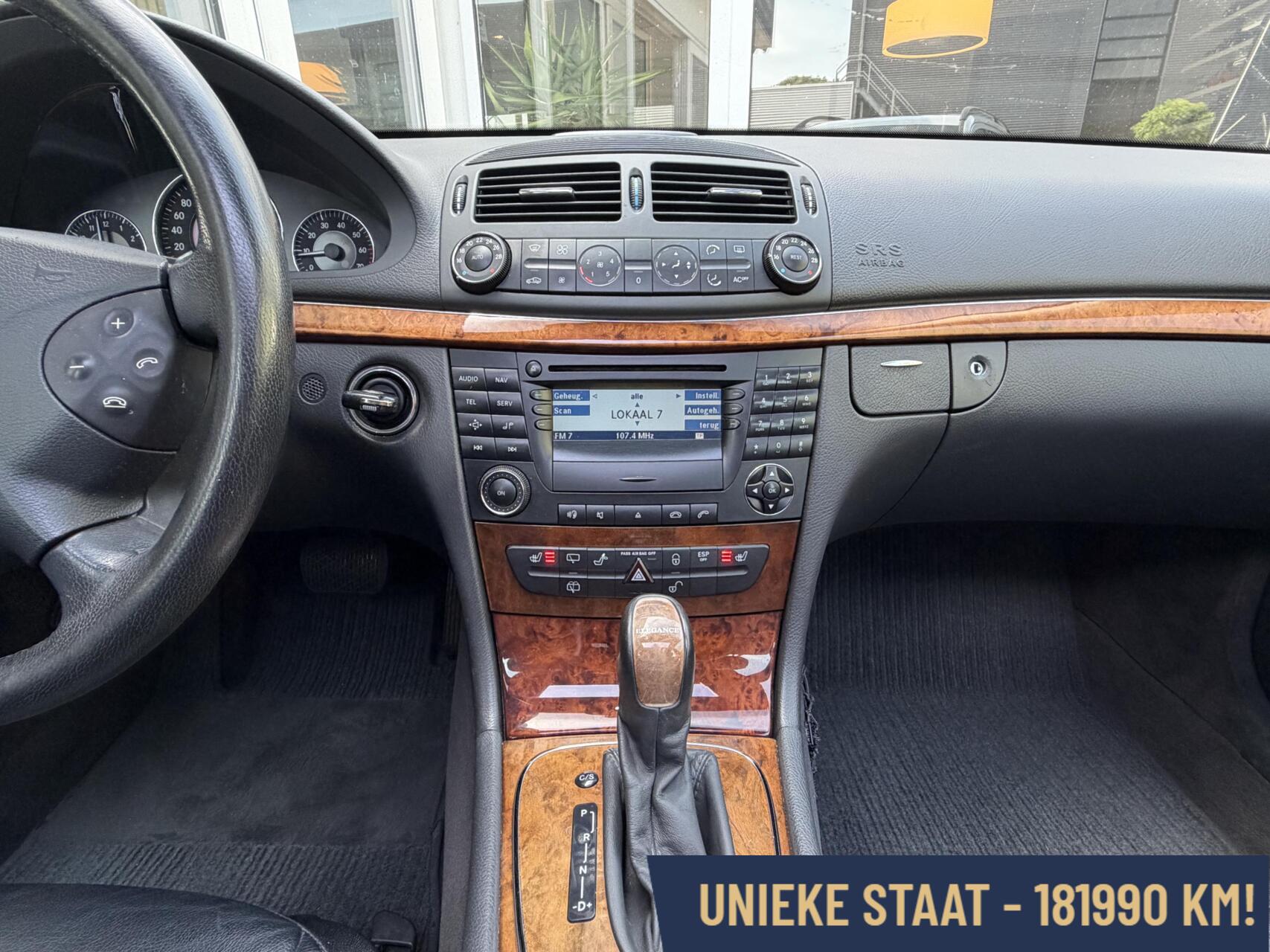 Foto van Mercedes-Benz E 320