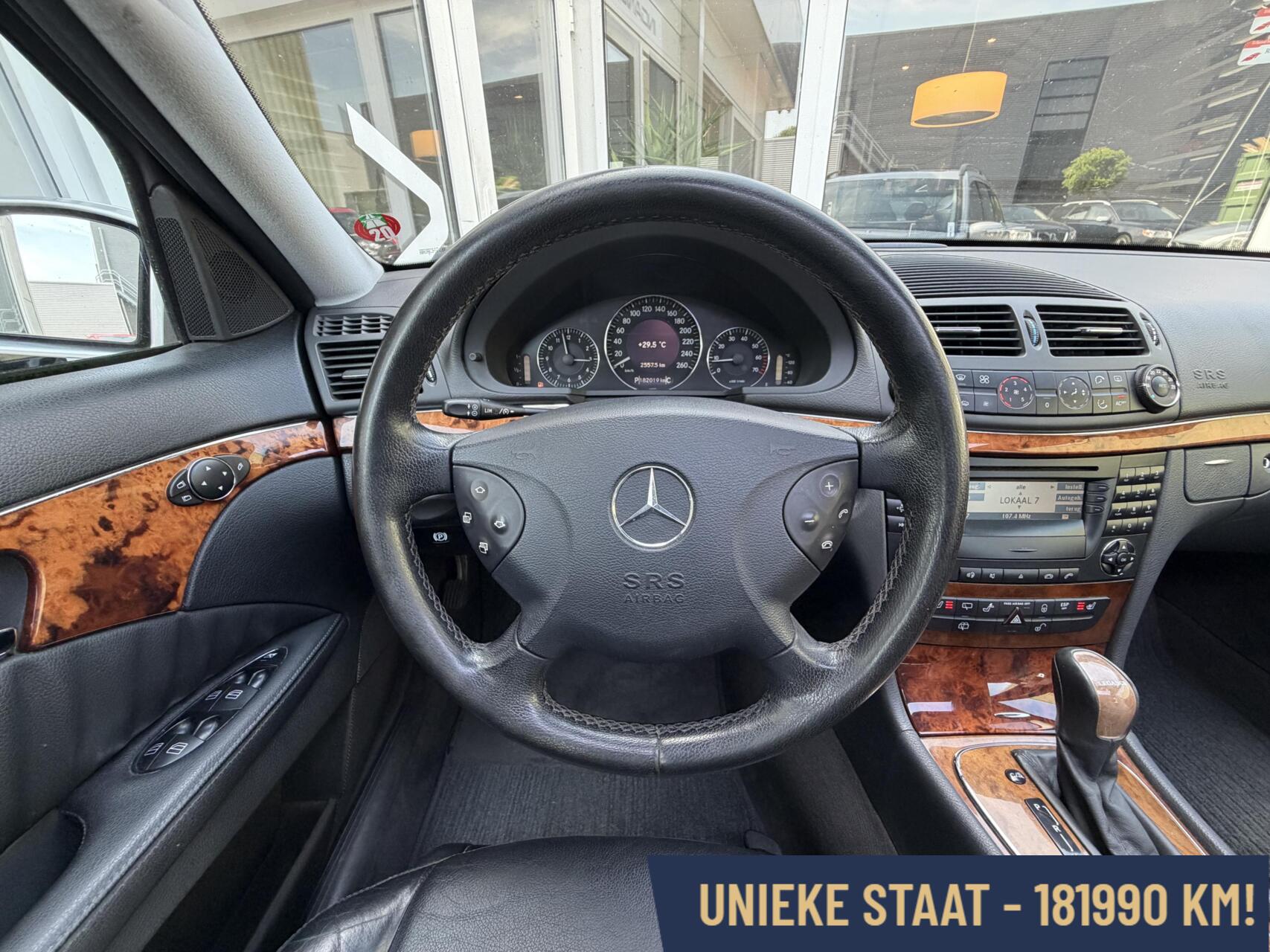 Foto van Mercedes-Benz E 320