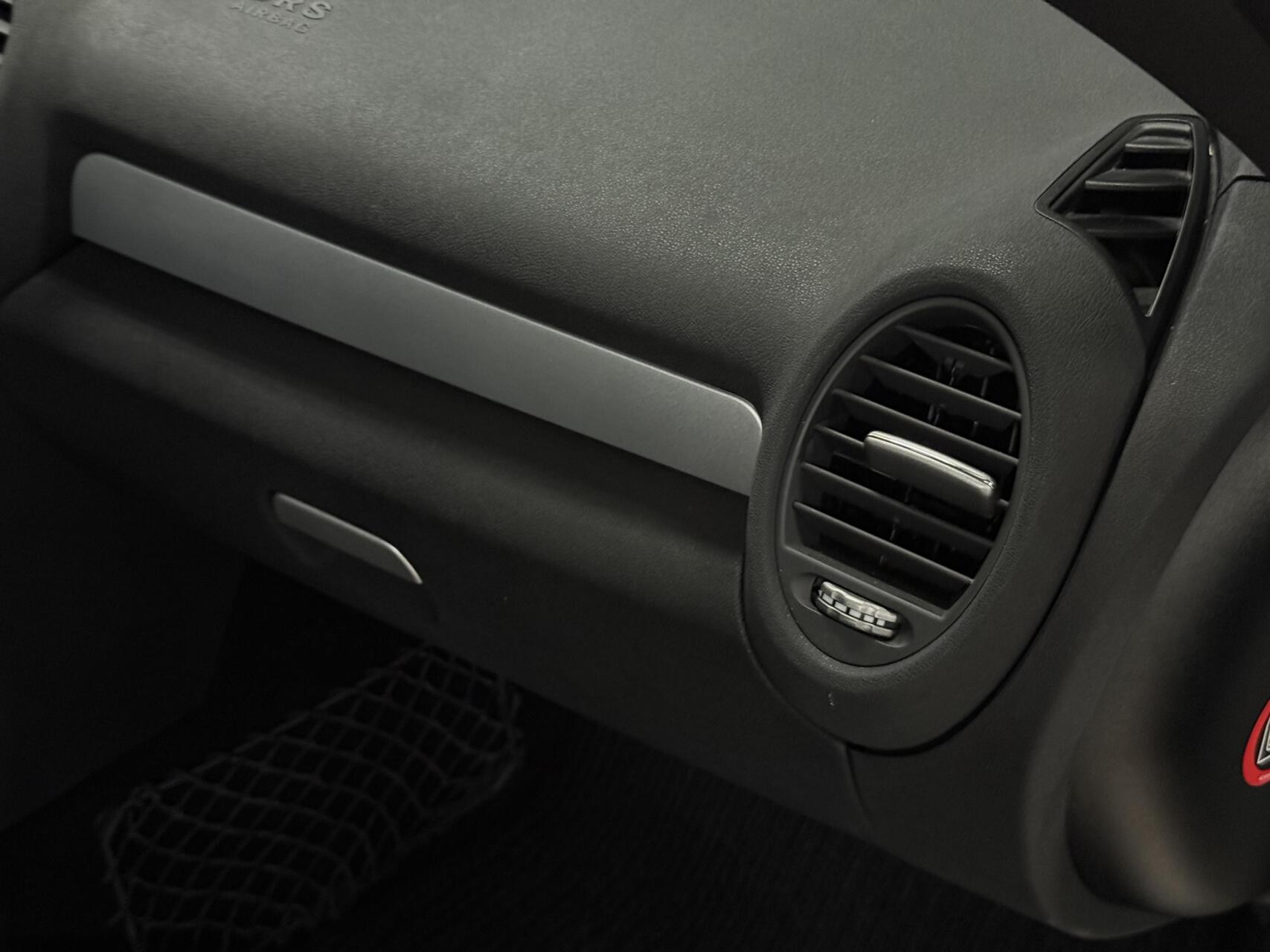 Foto van Mercedes-Benz SLK 200 Kompressor