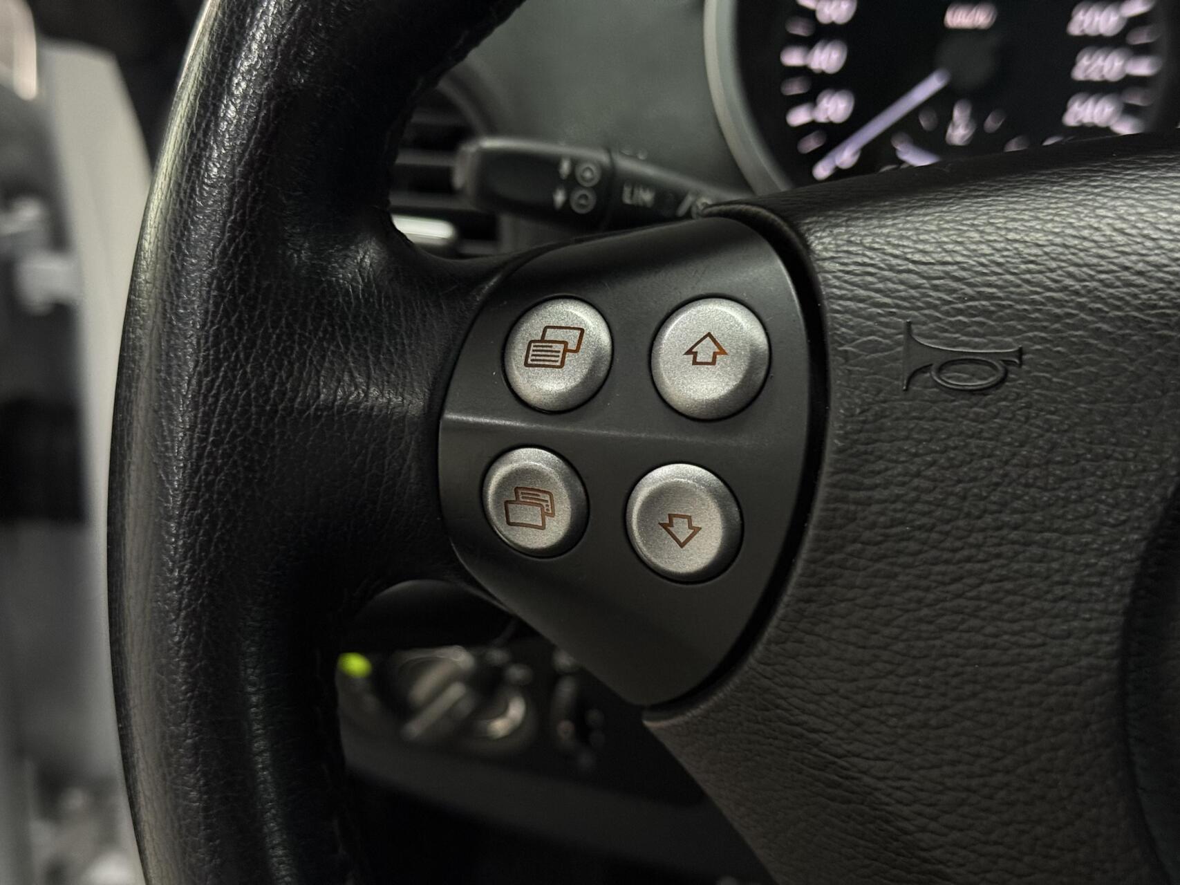 Foto van Mercedes-Benz SLK 200 Kompressor
