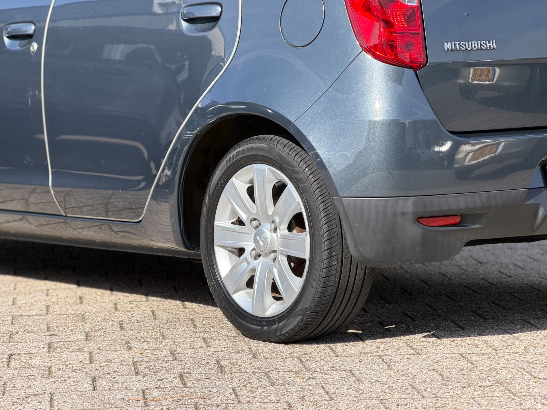Foto van Mitsubishi Mitsubishi Colt