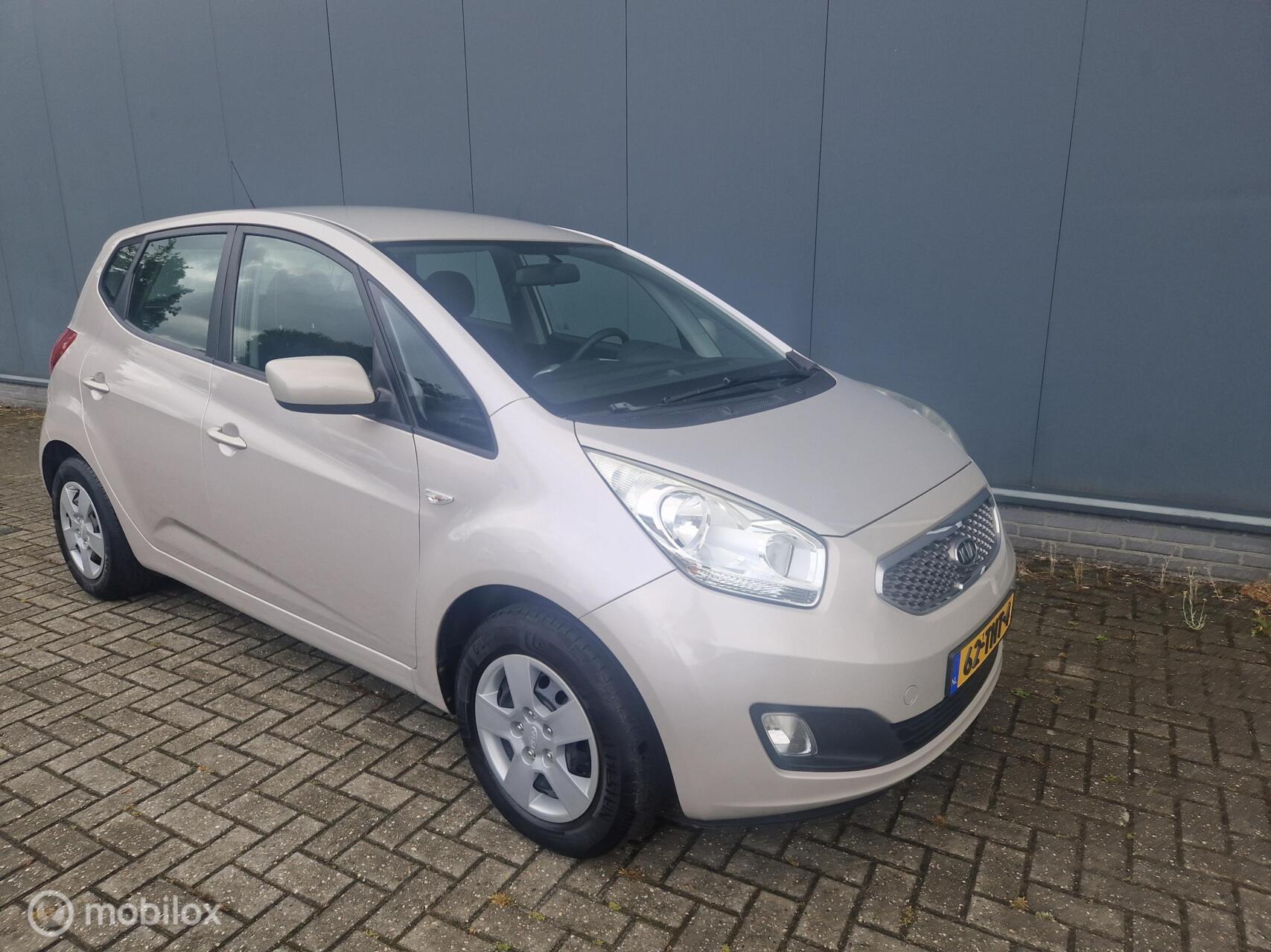 Kia Venga 1.4 CVVT Super Pack 2012 - voorkant
