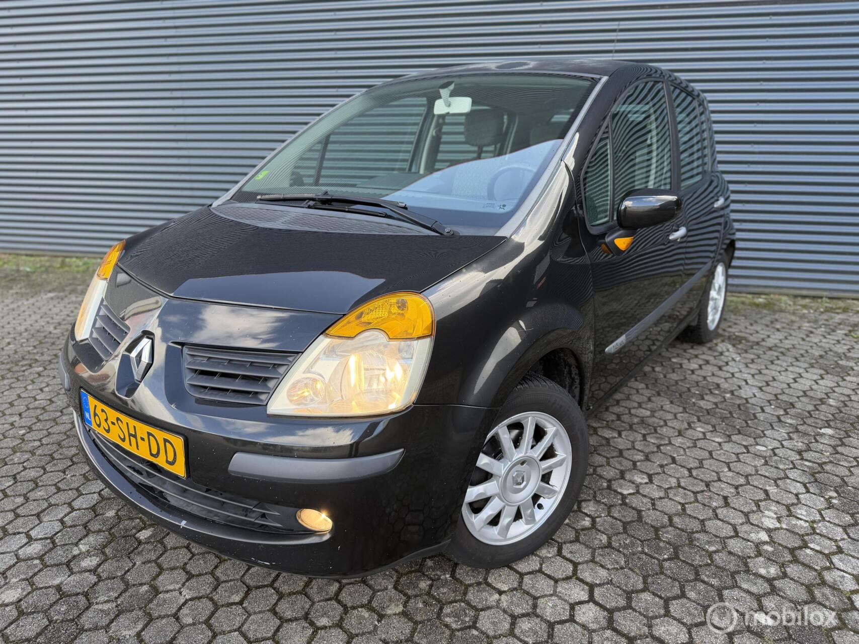 Renault Modus 1.6-16V Authentique Basis 2004 - voorkant