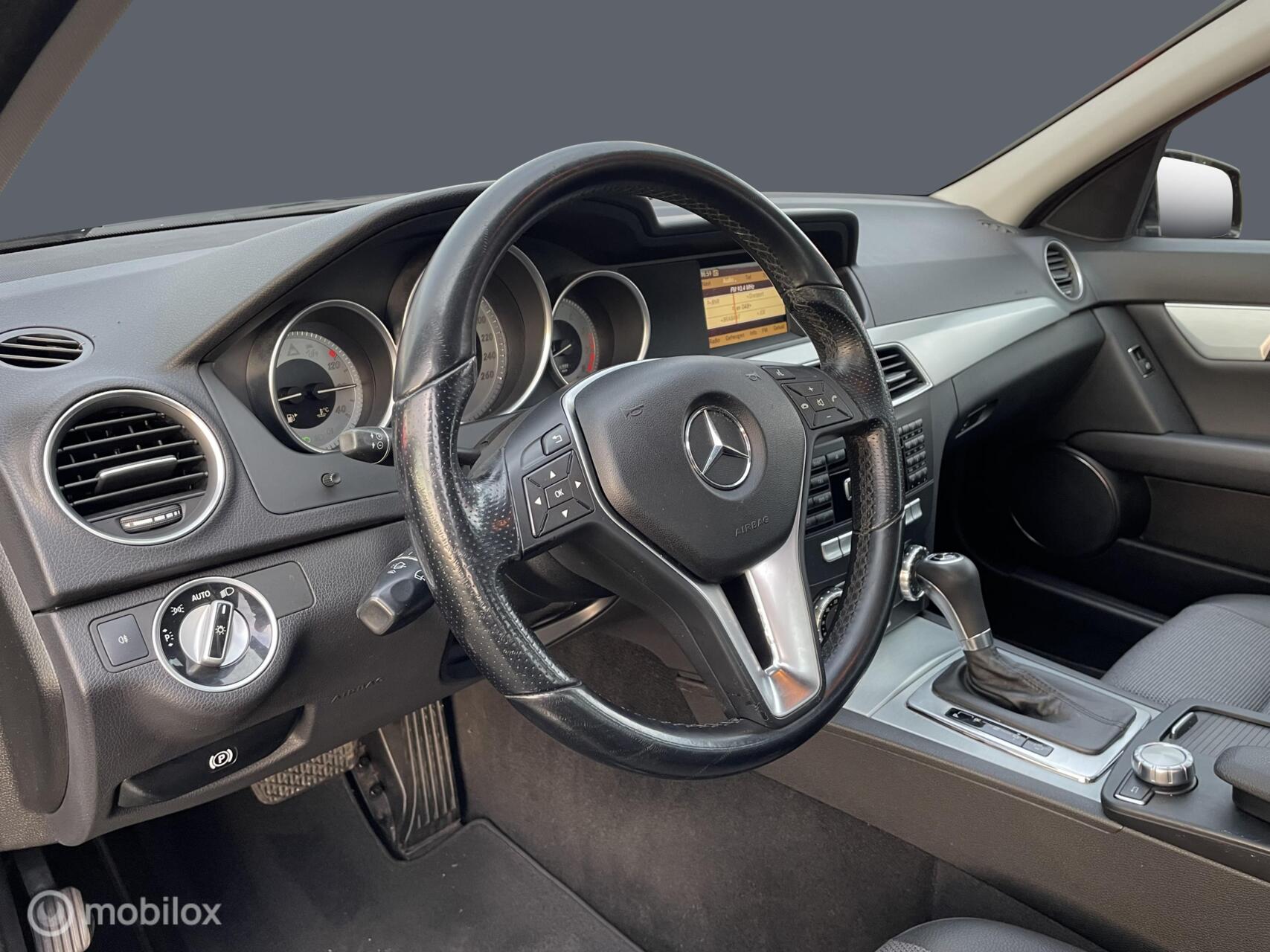 Foto van Mercedes-Benz C 180