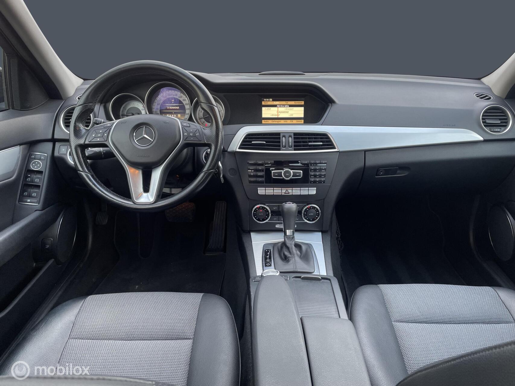 Foto van Mercedes-Benz C 180
