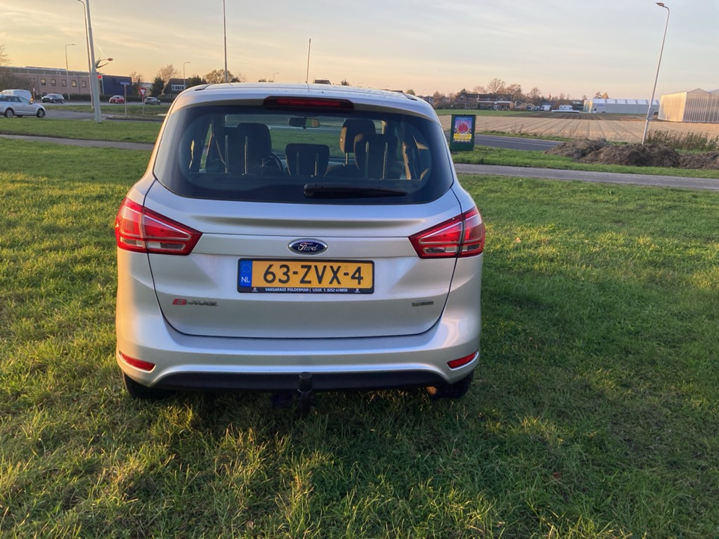 Foto van Ford B-max