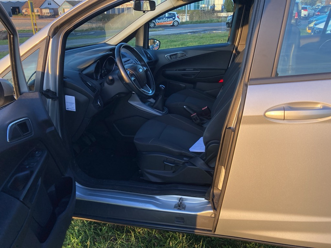 Foto van Ford B-max