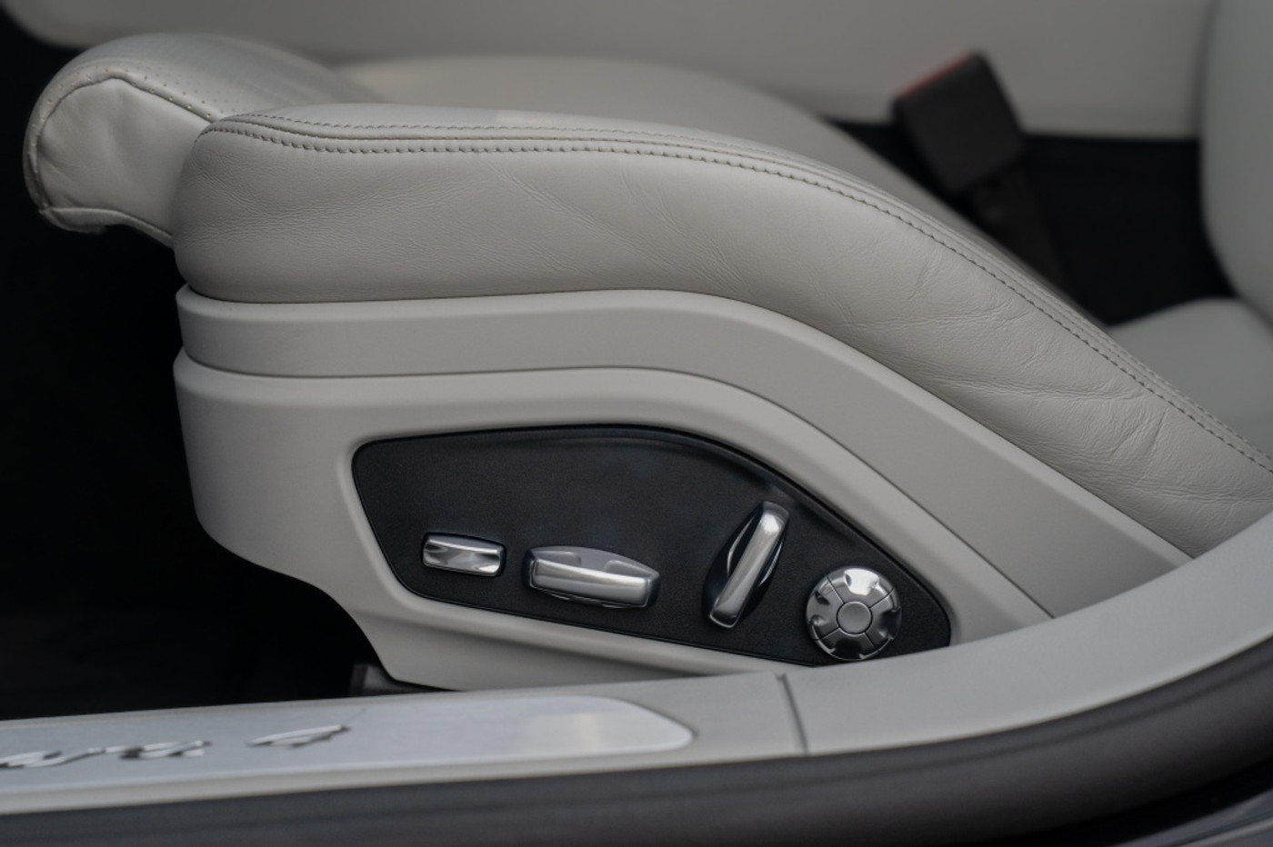 Foto van Porsche Panamera 4 E-hybrid