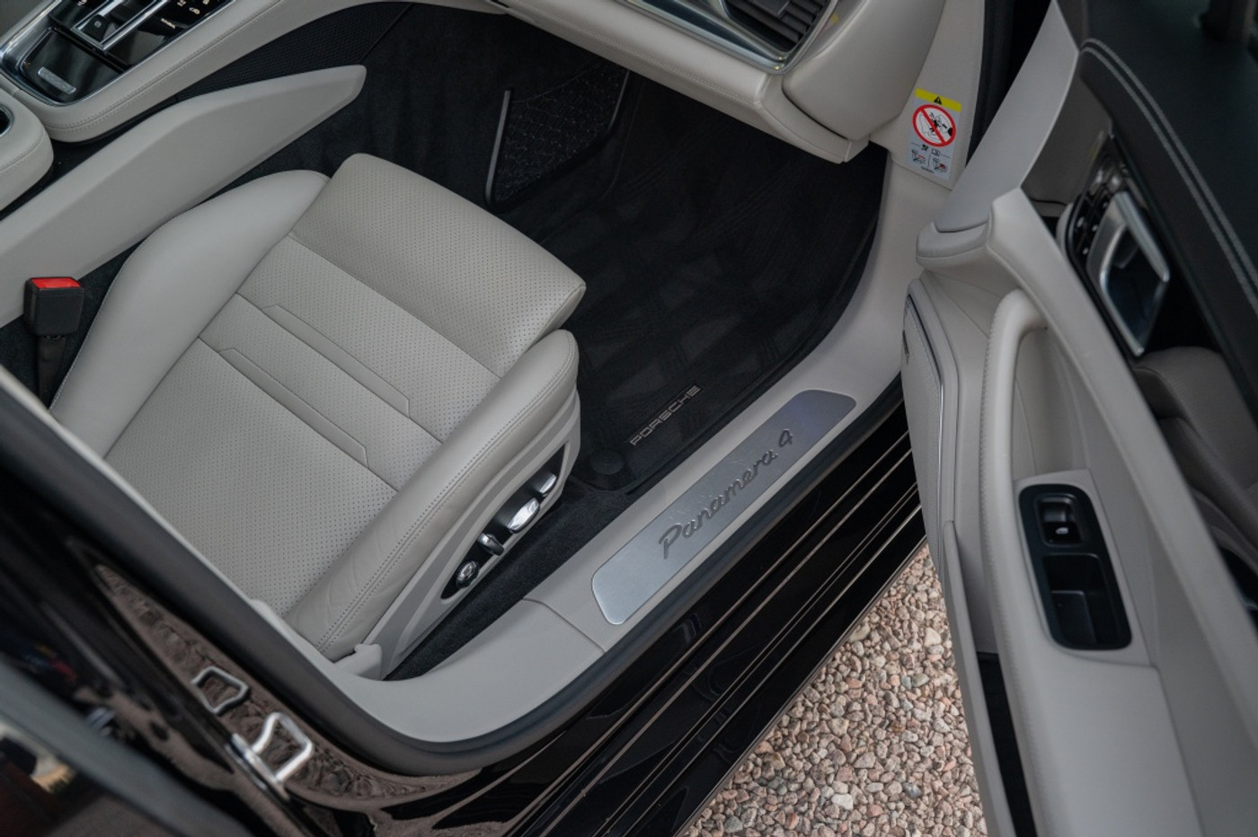 Foto van Porsche Panamera 4 E-hybrid