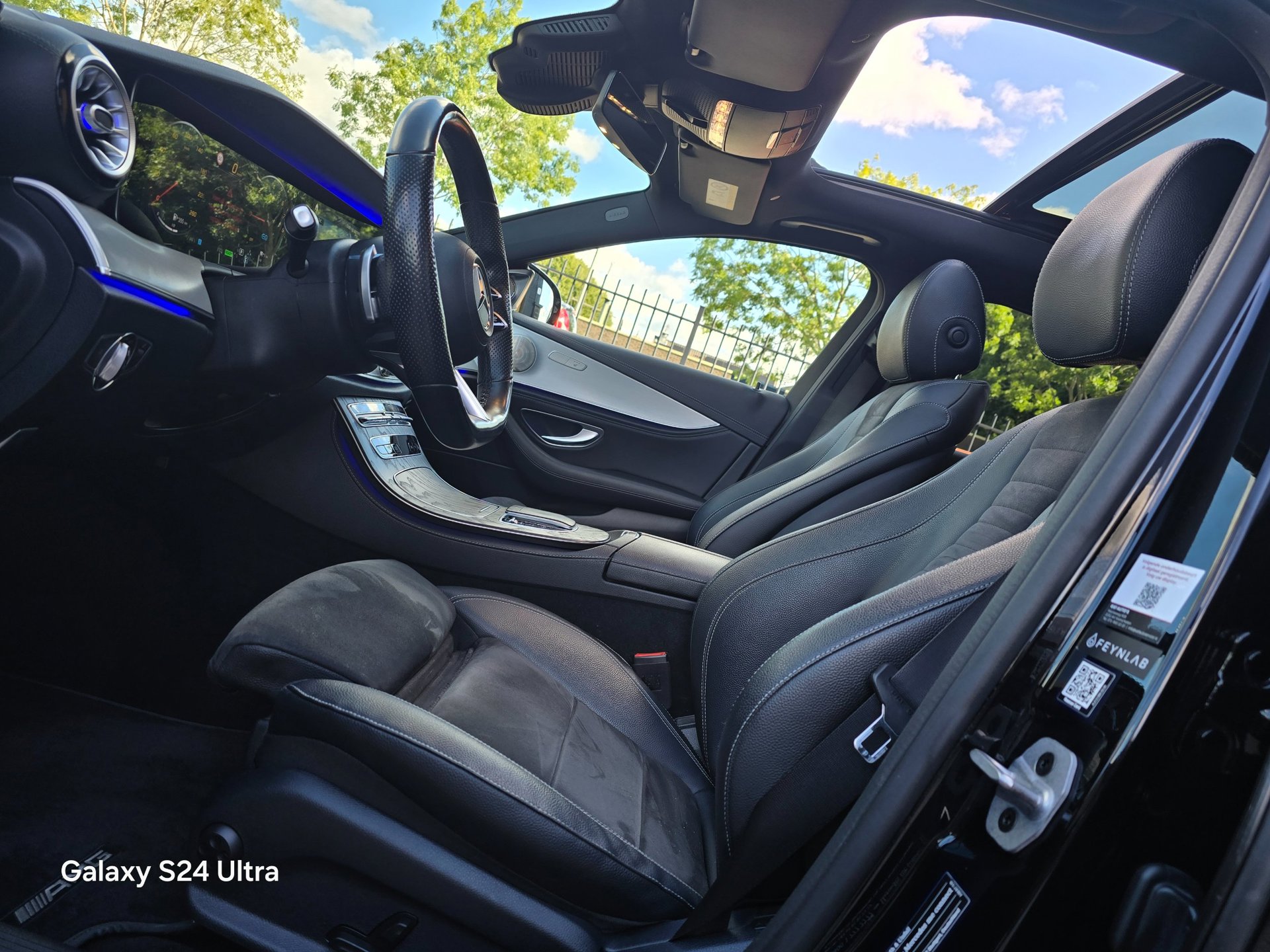Foto van Mercedes-Benz E 300 E 4Matic