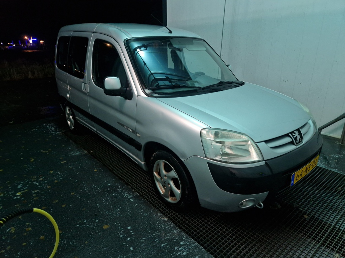 Foto van Peugeot Partner MPV