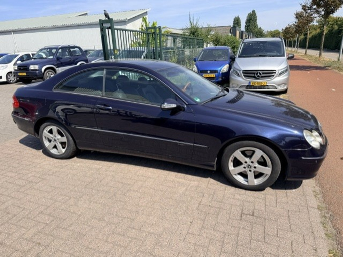 Foto van Mercedes-Benz CLK 320