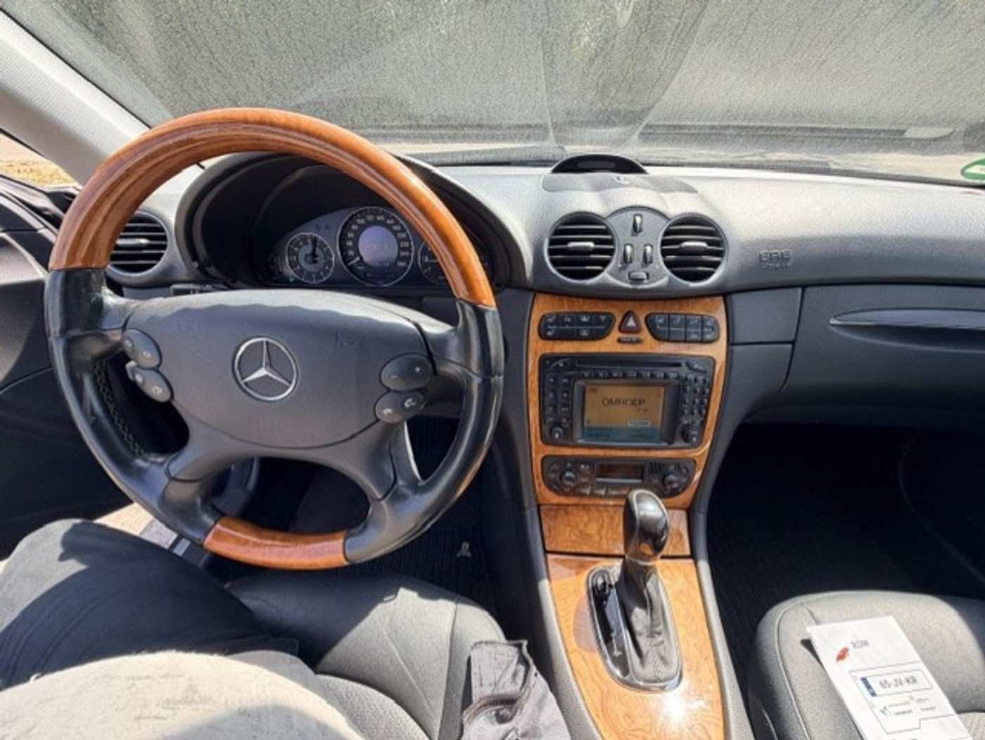 Foto van Mercedes-Benz CLK 320