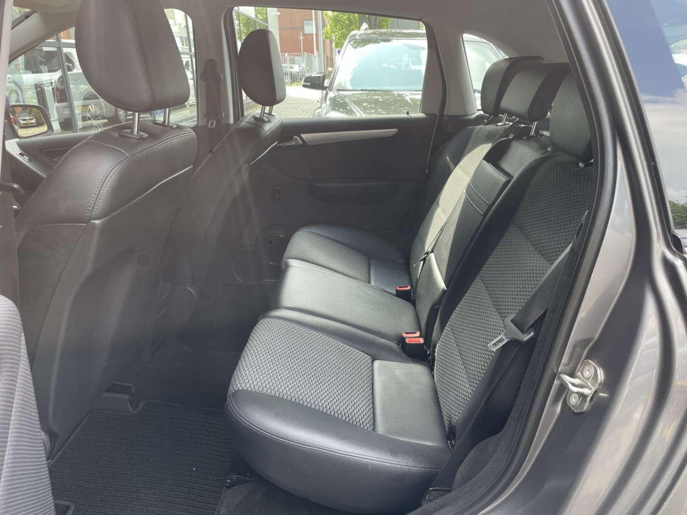 Foto van Mercedes-Benz B 170