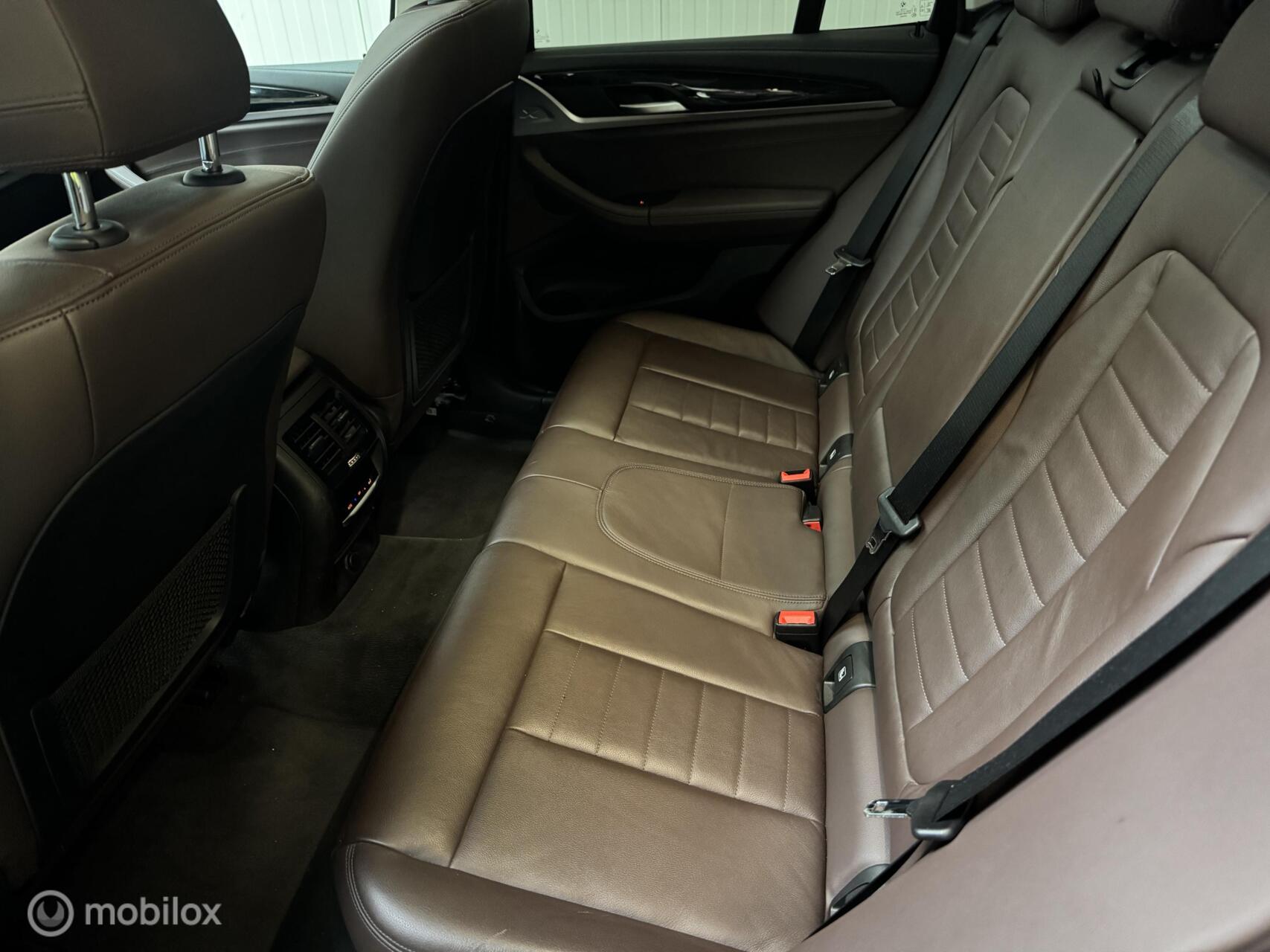 Foto van BMW X3 Xdrive20d