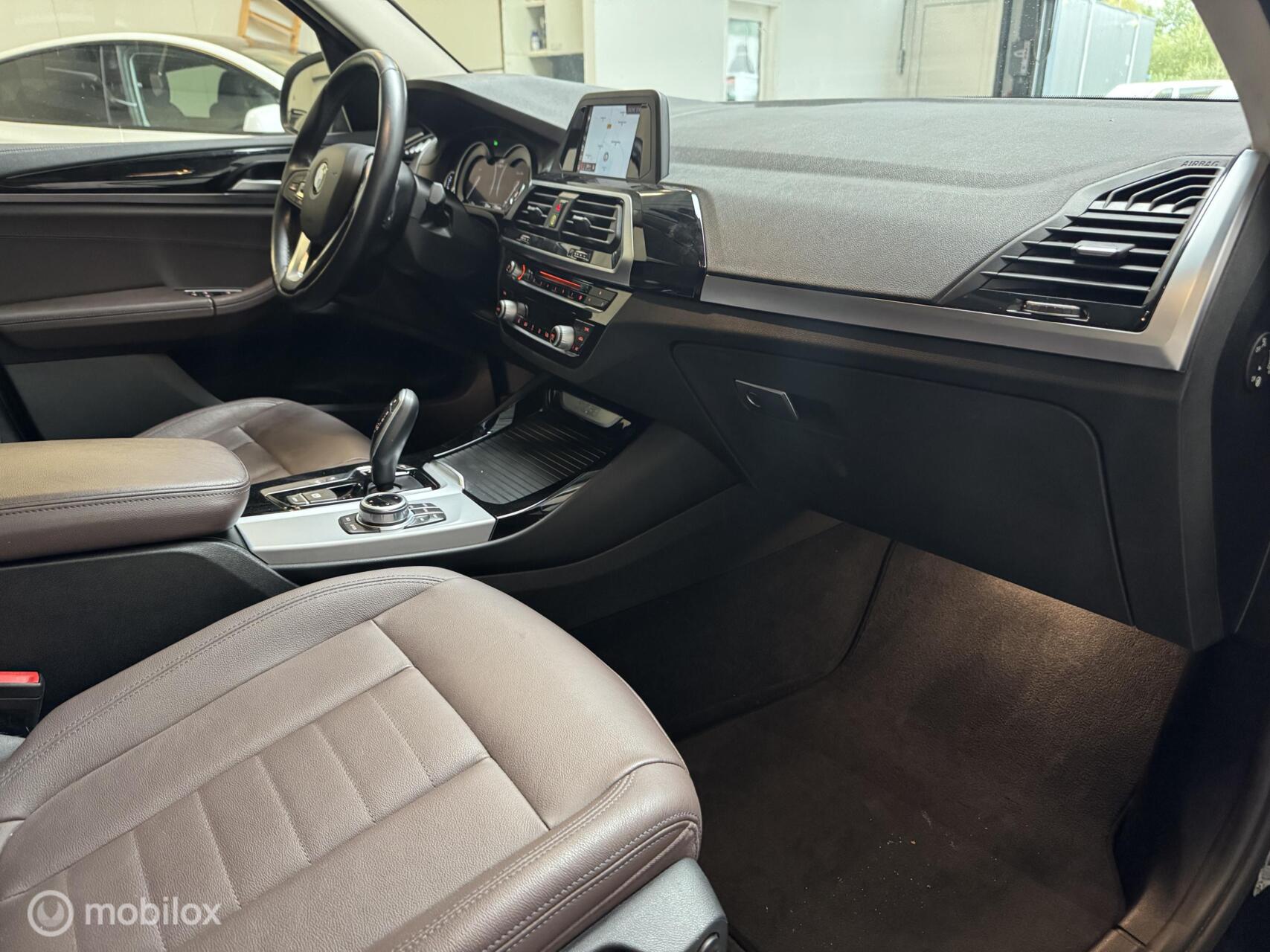 Foto van BMW X3 Xdrive20d