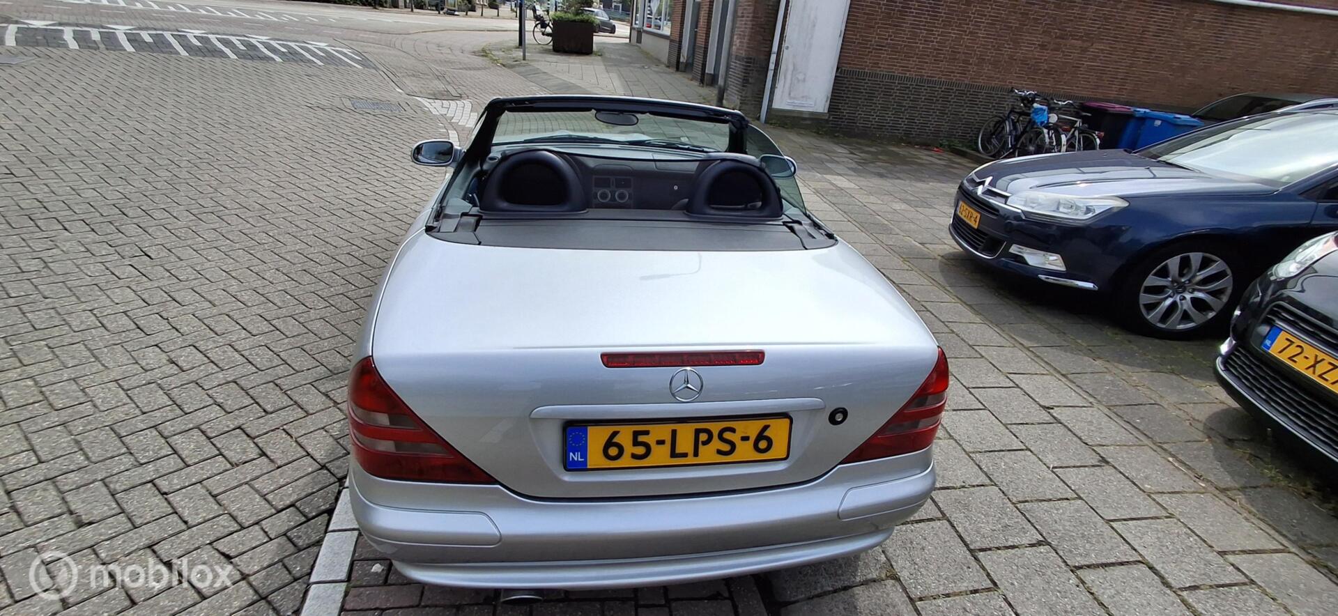 Foto van Mercedes-Benz SLK 230 Kompressor