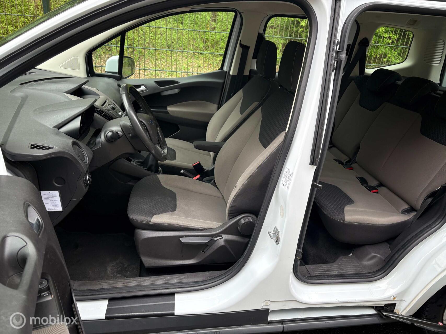 Foto van Ford Tourneo Courier