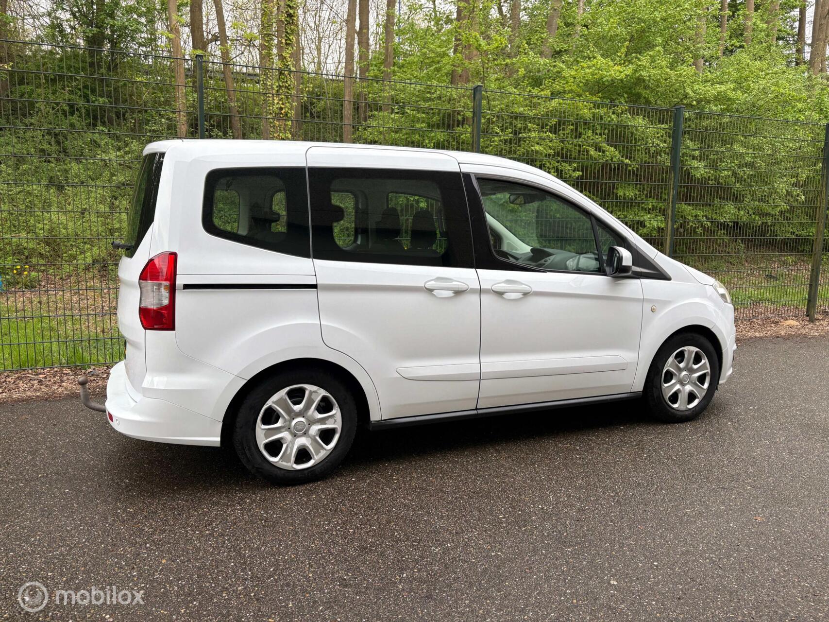 Foto van Ford Tourneo Courier