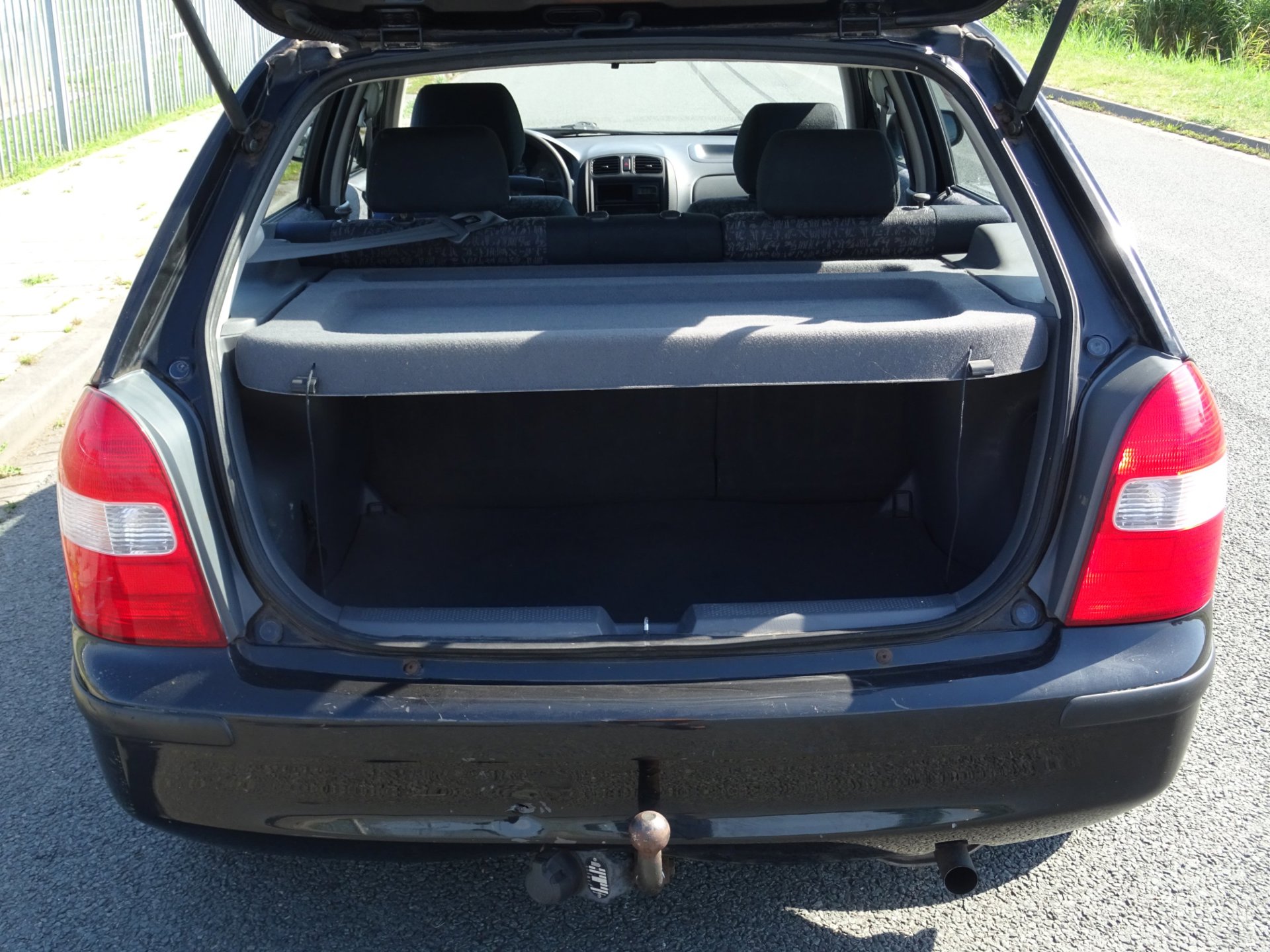 Foto van Mazda Mazda 323f