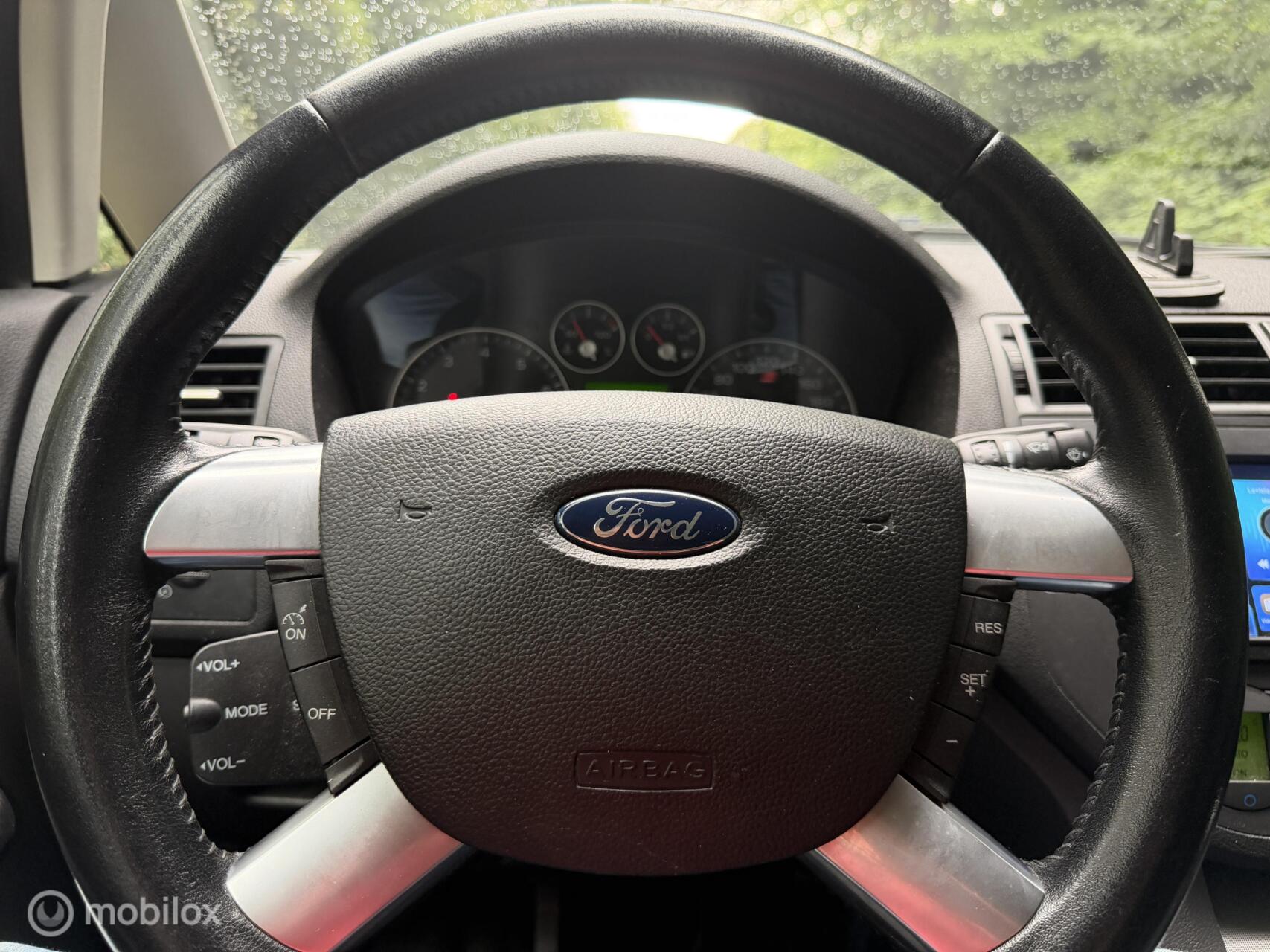 Foto van Ford Focus C-max